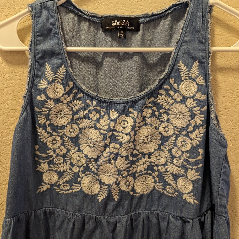 Lulu's mini - Picture 3 of 3